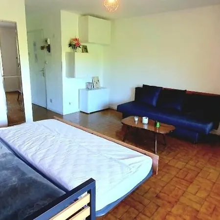 Grand Studio Renove A Deux Pas Du Port Du Cap D'agde Apartment Agde